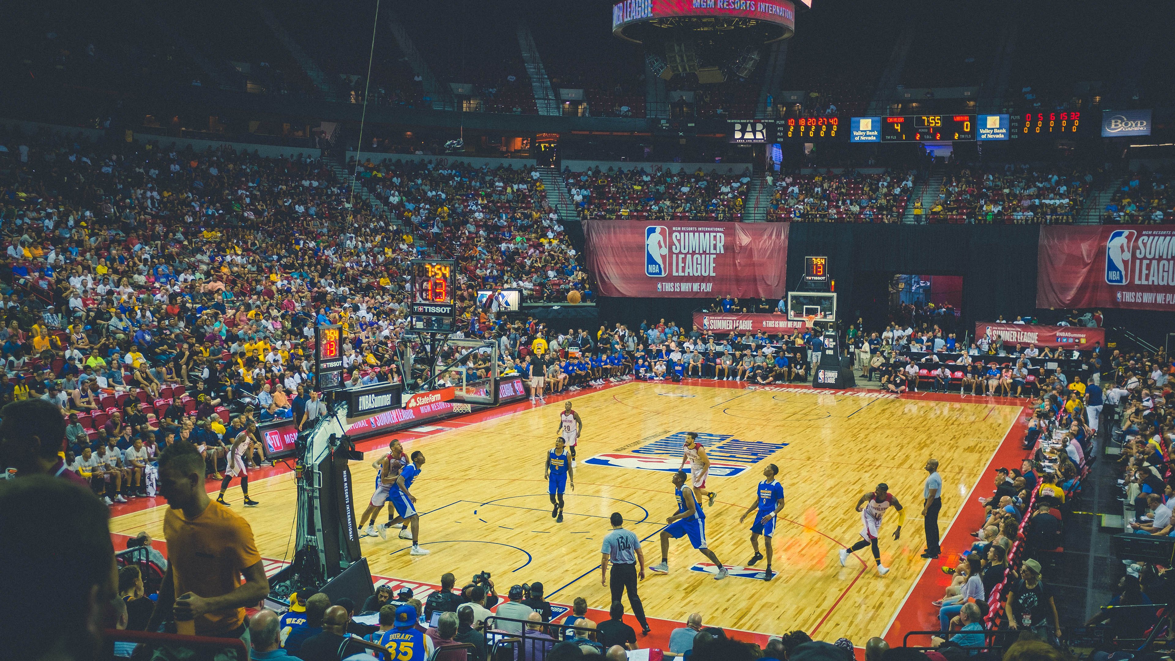 爱游戏赛事中心-战术革新：联盟中最具创新精神的教练盘点，联盟战术大师